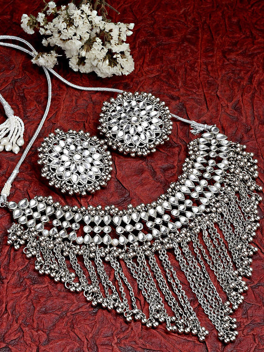 Karatcart Oxidised Silver Kundan Choker Necklace Set for Women